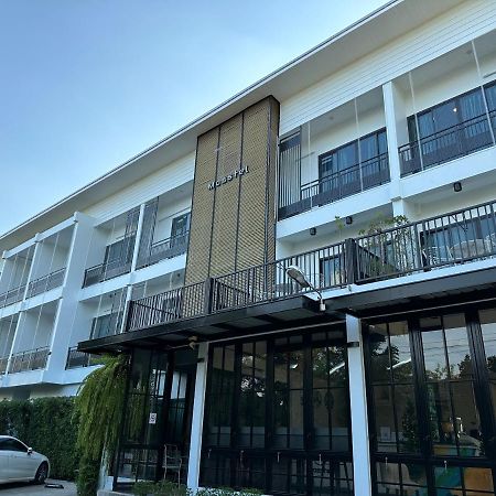 Hotel Mosstel Phitsanulok Exterior foto
