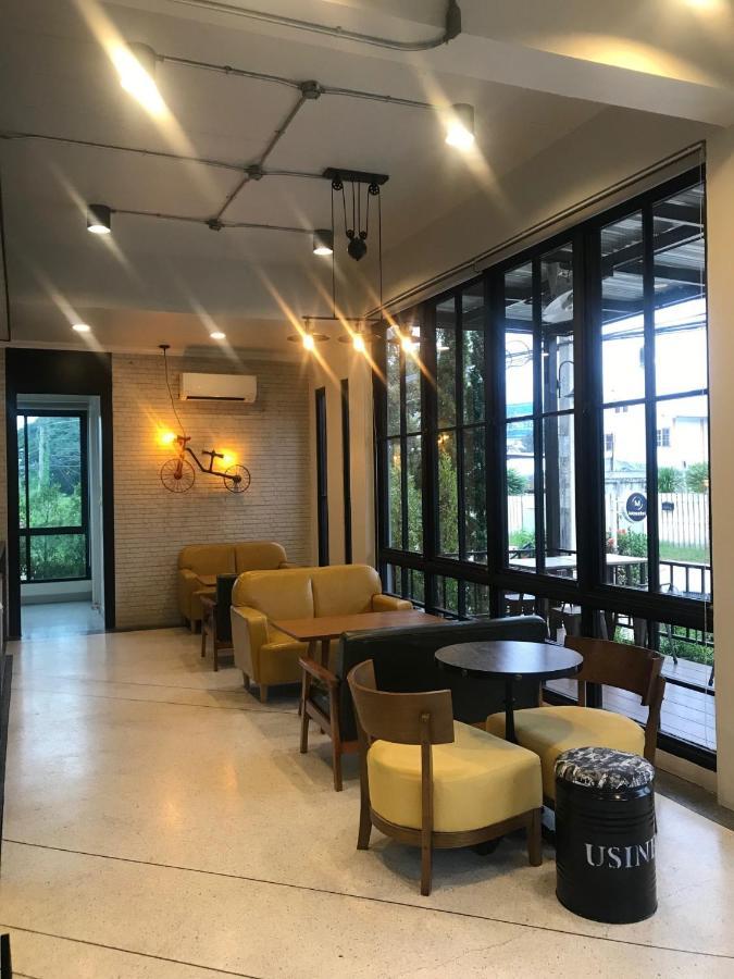 Hotel Mosstel Phitsanulok Exterior foto